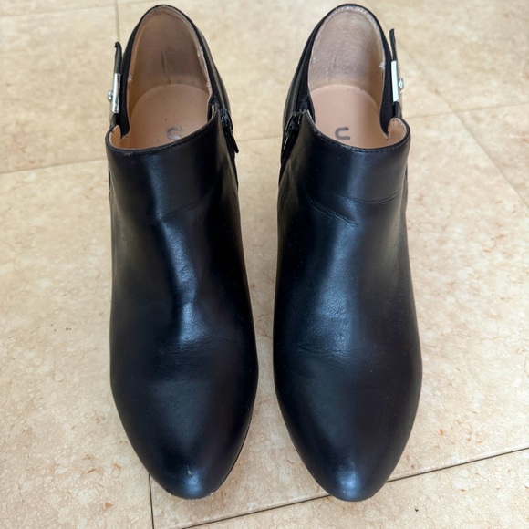 Unisa Black Heeled Buckle Booties - Picture 5 of 6